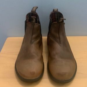 Blundstones - size 2/size 3 US